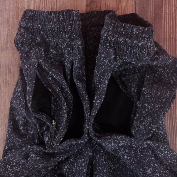 *READ* Lululemon Mens L Pace Breaker Short 9" Linerless Inked Light Cast Black - Picture 7 of 16